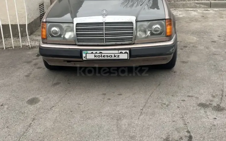 Mercedes-Benz E 220 1993 годаүшін2 200 000 тг. в Алматы