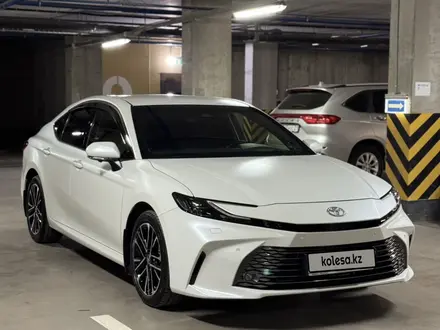 Toyota Camry 2025 года за 24 150 000 тг. в Алматы – фото 2