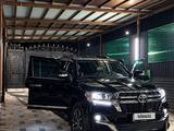 Toyota Land Cruiser 2013 годаүшін21 000 000 тг. в Алматы