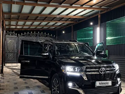 Toyota Land Cruiser 2013 года за 21 000 000 тг. в Алматы