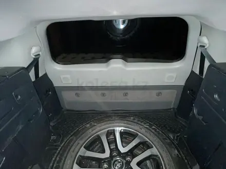 Toyota Land Cruiser 2013 года за 21 000 000 тг. в Алматы – фото 4