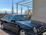 Mercedes-Benz E 230 1995 годаүшін2 600 000 тг. в Мерке – фото 2