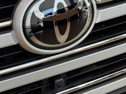 Toyota Land Cruiser Premium 2025 года за 75 890 000 тг. в Астана – фото 5