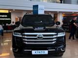 Toyota Land Cruiser Premium 2025 года за 75 890 000 тг. в Астана