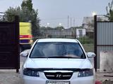 Hyundai Sonata 2006 года за 3 500 000 тг. в Кызылорда – фото 2