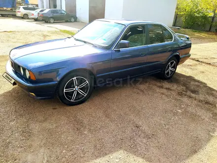 BMW 525 1990 года за 1 400 000 тг. в Астана – фото 4