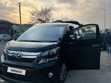 Toyota Vellfire 2014 года за 6 500 000 тг. в Алматы