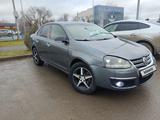 Volkswagen Jetta 2010 годаүшін4 000 000 тг. в Уральск – фото 2