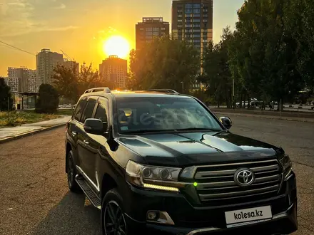 Toyota Land Cruiser 2016 года за 34 000 000 тг. в Алматы