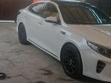 Kia K5 2016 года за 9 500 000 тг. в Алматы – фото 2