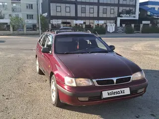 Toyota Carina E