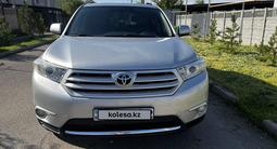 Toyota Highlander 2013 года за 11 800 000 тг. в Алматы