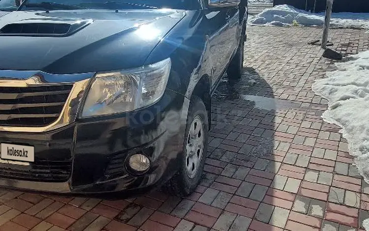 Toyota Hilux 2014 года за 7 000 000 тг. в Атырау