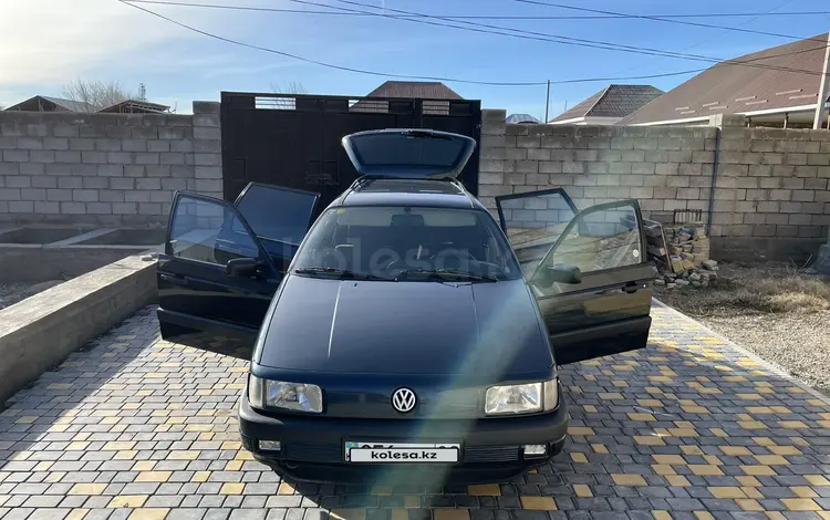 Volkswagen Passat 1991 годаүшін3 300 000 тг. в Тараз