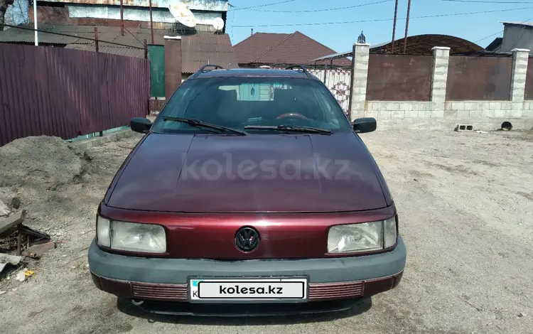 Volkswagen Passat 1992 годаүшін2 000 000 тг. в Алматы