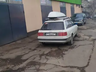 Audi 100