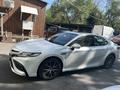 Toyota Camry 2022 года за 17 990 000 тг. в Алматы – фото 4