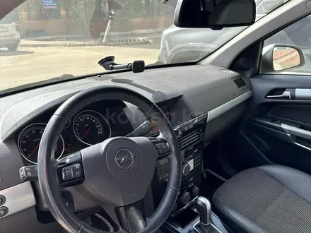 Opel Astra 2013 года за 6 000 000 тг. в Астана – фото 4