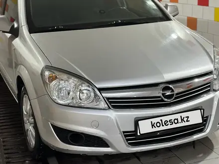 Opel Astra 2013 года за 6 000 000 тг. в Астана – фото 9