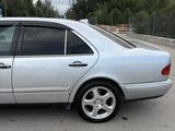 Mercedes-Benz E 320 1996 годаfor4 100 000 тг. в Жаркент – фото 2
