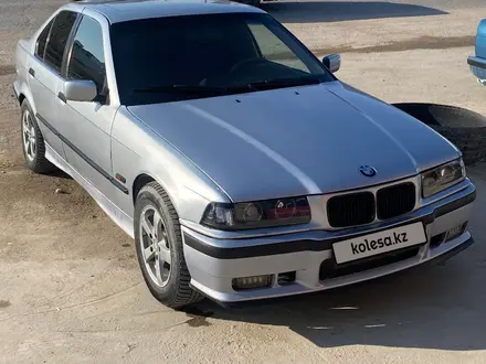 BMW 325 1994 года за 1 800 000 тг. в Актау – фото 3