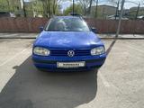 Volkswagen Golf 2003 года за 3 300 000 тг. в Астана – фото 2