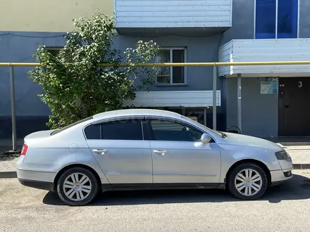 Volkswagen Passat 2009 года за 2 100 000 тг. в Алматы – фото 4