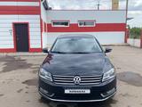 Volkswagen Passat 2013 года за 5 800 000 тг. в Костанай – фото 2