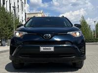 Toyota RAV4 2018 годаfor9 500 000 тг. в Актобе