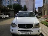 Mercedes-Benz ML 320 1999 годаүшін3 500 000 тг. в Караганда – фото 3