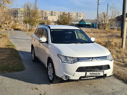 Mitsubishi Outlander 2013 года за 7 300 000 тг. в Семей – фото 5