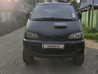 Mitsubishi Delica, 1995