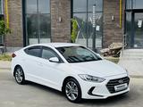 Hyundai Elantra 2018 годаfor8 600 000 тг. в Шымкент