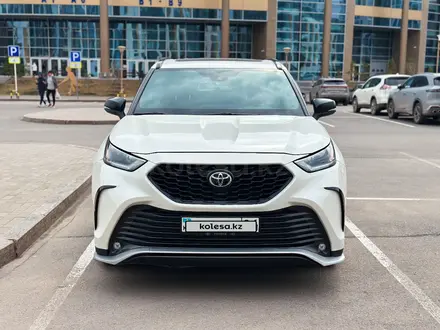 Toyota Highlander 2021 года за 21 000 000 тг. в Астана – фото 2