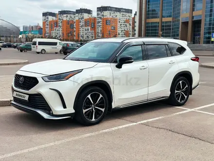 Toyota Highlander 2021 года за 21 000 000 тг. в Астана – фото 3