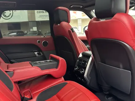 Land Rover Range Rover Sport 2018 года за 32 000 000 тг. в Алматы – фото 13