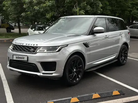 Land Rover Range Rover Sport 2018 года за 32 000 000 тг. в Алматы – фото 2