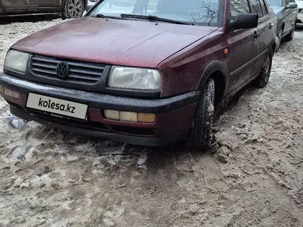 Volkswagen Vento 1993 года за 1 250 000 тг. в Астана – фото 3