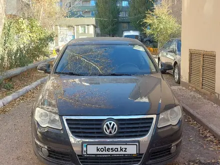 Volkswagen Passat 2010 года за 4 500 000 тг. в Астана