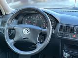 Volkswagen Golf 2000 года за 2 450 000 тг. в Уральск – фото 3