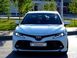 Toyota Camry 2020 года за 13 900 000 тг. в Кызылорда