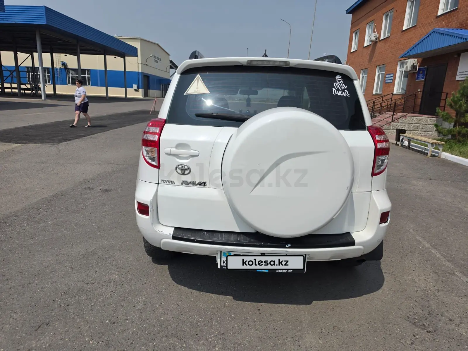 Toyota RAV4, 2010