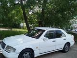 Mercedes-Benz C 180 1994 года за 2 150 000 тг. в Петропавловск – фото 2