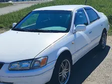 Toyota Camry, 1998