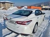 Toyota Camry 2019 года за 14 500 000 тг. в Алматы – фото 2