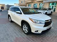 Toyota Highlander 2016 годаfor19 500 000 тг. в Актау