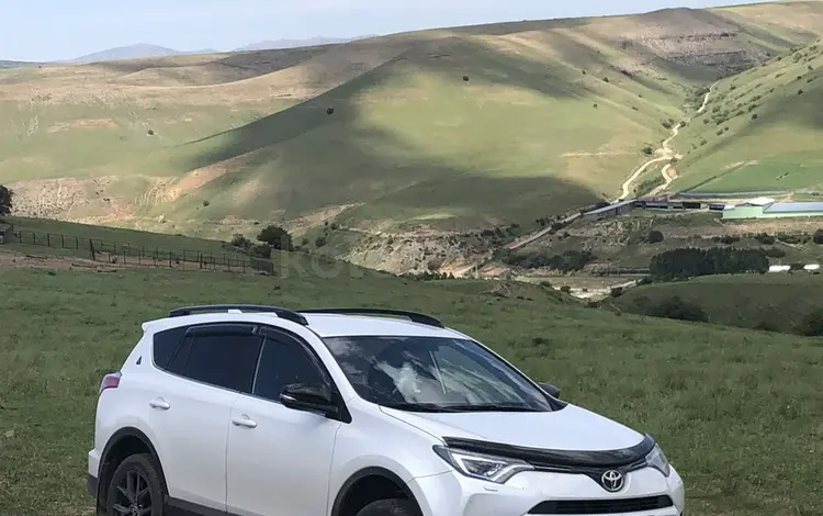 Toyota RAV4 2019 года за 15 500 000 тг. в Шымкент