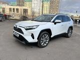 Toyota RAV4 2025 года за 21 900 000 тг. в Астана