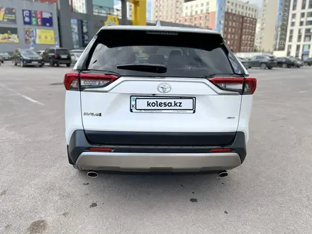 Toyota RAV4 2025 года за 21 900 000 тг. в Астана – фото 4