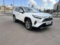 Toyota RAV4 2025 года за 21 900 000 тг. в Астана – фото 2